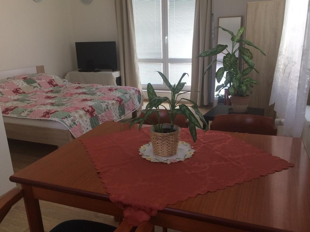 Apartment Praha 4 エクステリア 写真